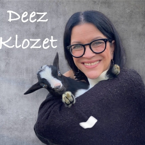 Like ❤️ to join me in my live show! Women apparel and home goods at good prices. - Picture 1 of 7